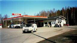 111 - A gas station we stopped at for lunch.
